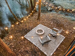 Property grounds - Nature's Cedar Creek Getaway
 (Cave Spring)
