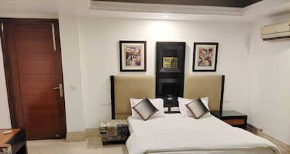 Taj Inn Residency Kailash Colony