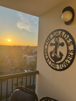 Property grounds - Spacious 2bd/2ba Condo- Close To Everything Myrtle Beach Has to Offer! (Myrtle Beach)