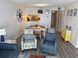 Smart TV - Spacious 2bd/2ba Condo- Close To Everything Myrtle Beach Has to Offer! (Myrtle Beach)