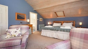 11 habitaciones, tabla de planchar con plancha y cuna de viaje