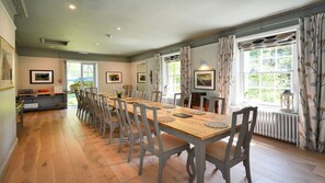 Dining - Plas Bodegroes - a dog that sleeps 22 guests in 11 bedrooms (Pwllheli)