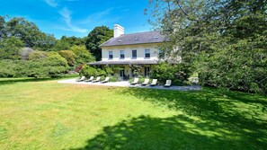 Exterior - Plas Bodegroes - a dog that sleeps 22 guests in 11 bedrooms (Pwllheli)