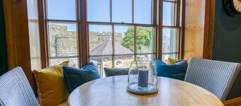 Ty Castell -  a town that sleeps 10 guests  in 5 bedrooms