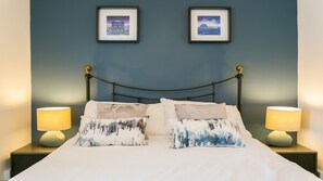 2 bedrooms, iron/ironing board, travel cot, free WiFi