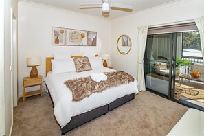 4 Schlafzimmer, Bügeleisen/Bügelbrett, WLAN, Bettwäsche