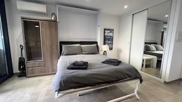 1 bedroom, iron/ironing board, WiFi, bed sheets