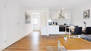 KylskÄp, mikrovÄgsugn, ugn och spishÀll