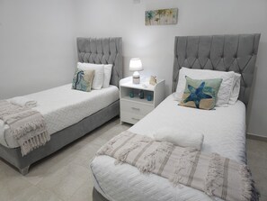 2 sovrum, strykjärn/strykbräda, wi-fi och sängkläder