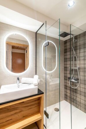 Hair dryer, towels - Rond Point des Pistes (Val Claret) by Interhome (Tignes)