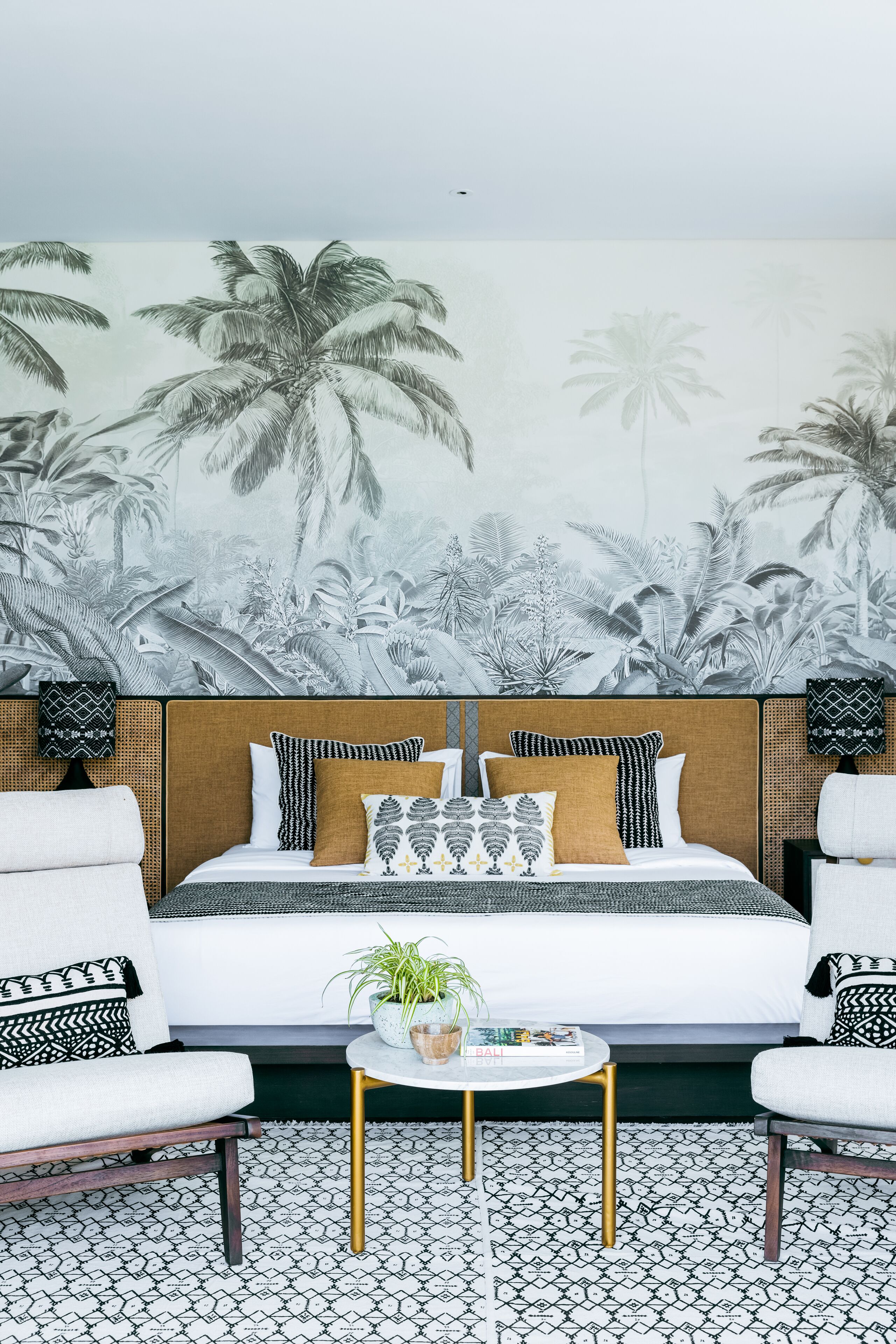 Premier Double Room | In-room safe, iron/ironing board, bed sheets