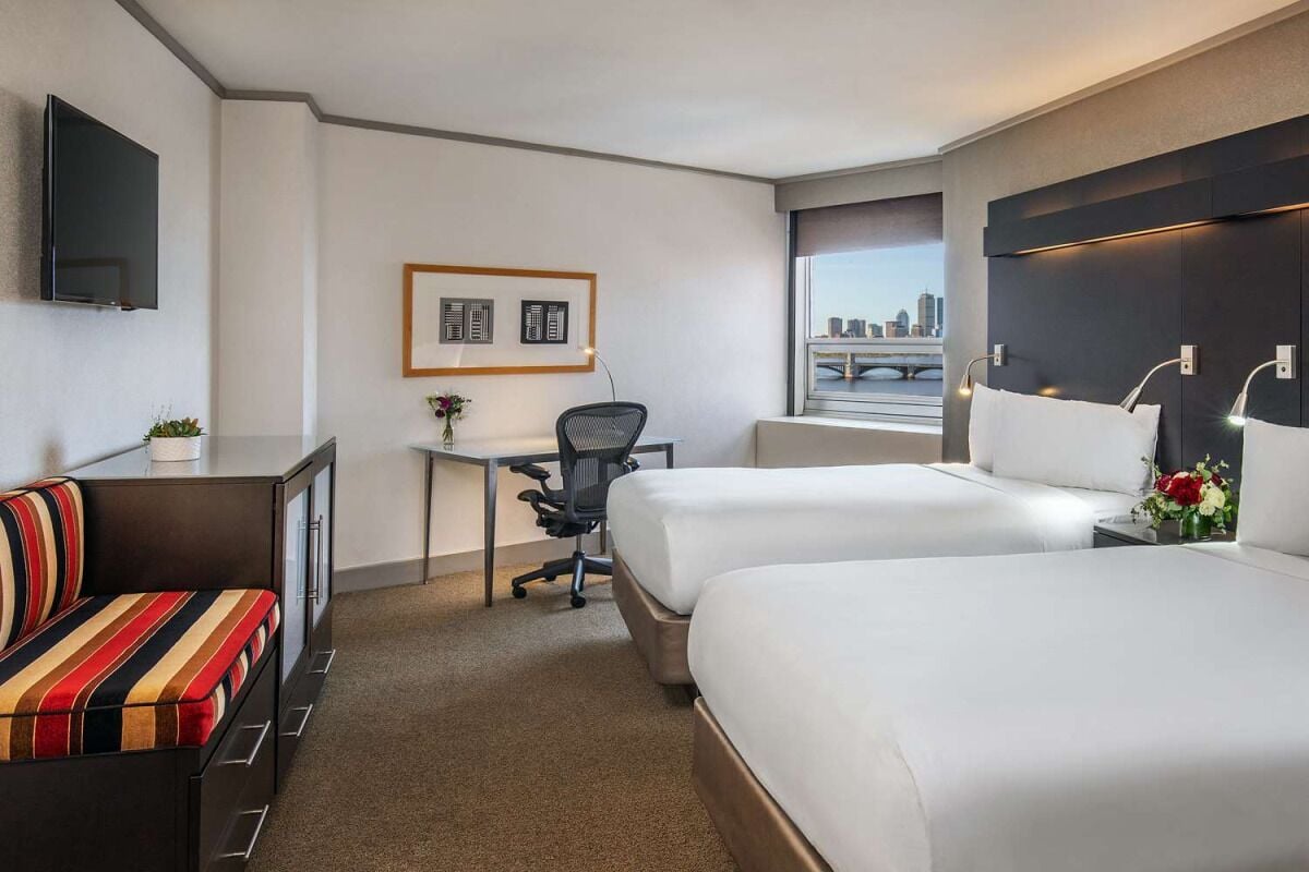 The Perfect Place to Stay! Indoor Pool, Close to Boston Public Library
