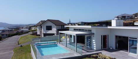 Ulkouima-allas, lämmitetty uima-allas