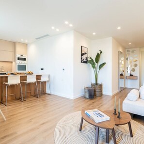 Interior - 2-BD Luxury Apt  Sea View Balcony near the beach (Voula)