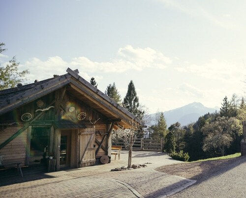 Holiday Apartment "Obertimpflerhof Lola" with Mountain View, Private Terrace & Wi-Fi