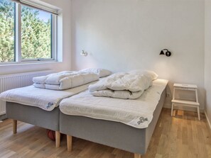 5 bedrooms, WiFi
