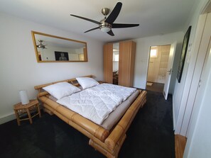 3 bedrooms, iron/ironing board, free WiFi