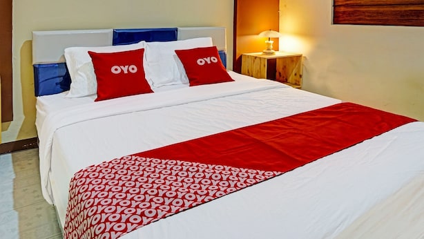 Standard Double Room | Bed sheets - OYO Life 91452 Ngajeng Peken Homestay (Batu)
