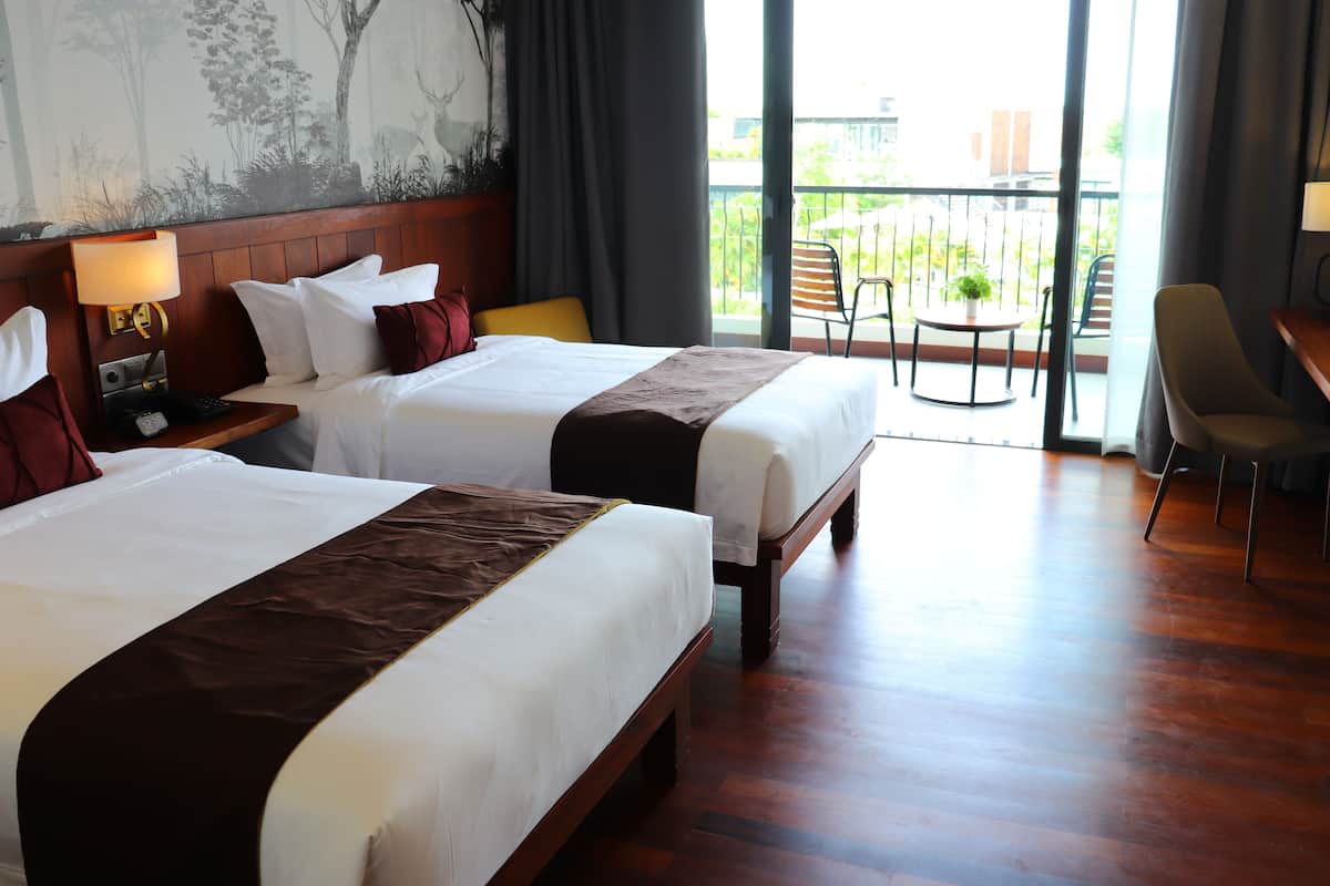 1 bedroom, Egyptian cotton sheets, premium bedding, Select Comfort beds
