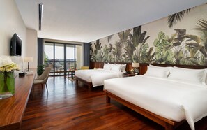 Deluxe Quadruple Room | Egyptian cotton sheets, premium bedding, Select Comfort beds, minibar