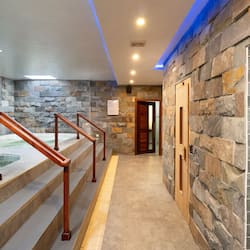 Sauna, steam room, body treatments, aromatherapy, Thai massages