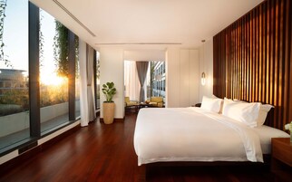 Family Suite, 2 Bedrooms | Egyptian cotton sheets, premium bedding, Select Comfort beds, minibar