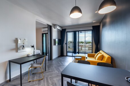 Blu Monkey Hub & Hotel Krabi Town – Affordable hotel in Krabi