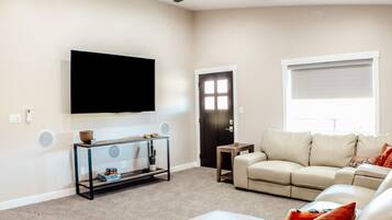 Smart TV, stereo, offices