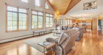 River Valley Sunset Retreat - Peaceful Getaway Near Sunday River & Bethel/Newry