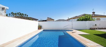 Casa de vacaciones "Las Golondrinas" con piscina privada, terraza privada y Wi-Fi