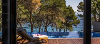 Luxury Retreat that would be your home away from home!