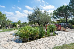 Property grounds - Chalet "Casa de Pedra" with Mountain View, Shared Pool & Wi-Fi (Querol)