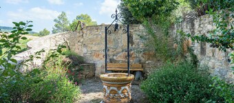 Chalet "Casa de Pedra" with Mountain View, Shared Pool & Wi-Fi