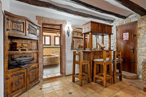 Chalet "Can Tronc" with Mountain View, Shared Pool & Wi-Fi