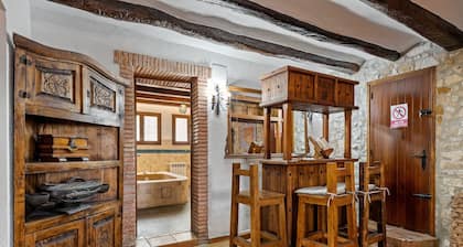 Chalet "Can Tronc" with Mountain View, Shared Pool & Wi-Fi