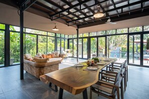 Interior - Luxury Family Pool Villa (DaisyLand Villa) Chiang Mai (Nam Phrae)