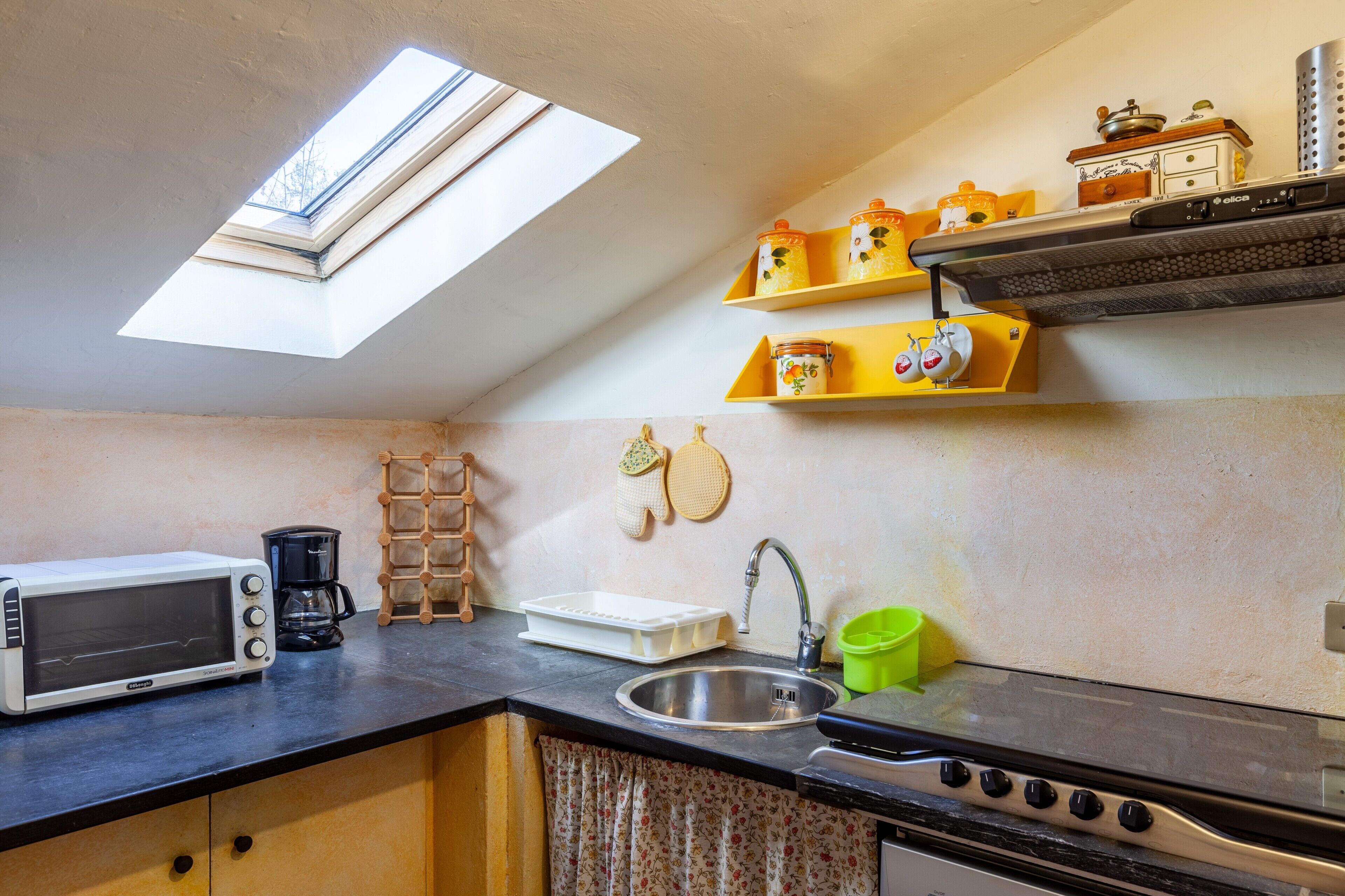 Kühlschrank, Ofen, Herdplatte, Geschirrspüler