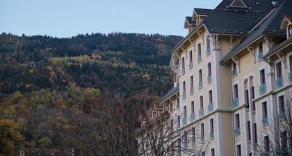 Appartement 'Bulle Enchantée Lac Et Montagne' avec piscine partagée, balcon et Wi-Fi