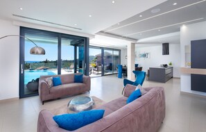 TV, stereo - Villa Mative Exclusive with Four-Bedrooms, Heated Pool (Mlini)