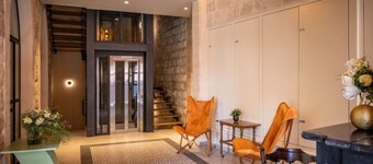 Old Charm & Modern Meets by Sea N' Rent