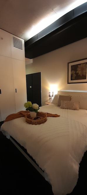 1 chambre, fer et planche à repasser, Wi-Fi, draps fournis