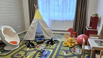 Área de juegos infantiles techada