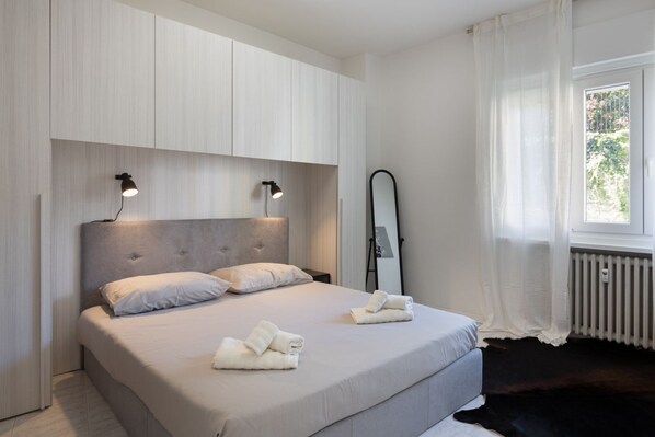 1 habitación, wifi y ropa de cama