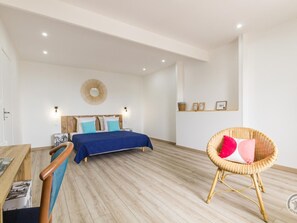 2 bedrooms, internet