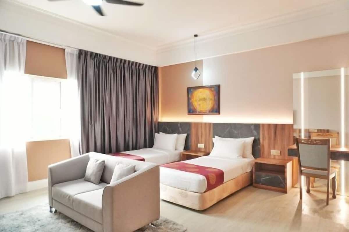 1 bedroom, hypo-allergenic bedding, individually furnished, desk