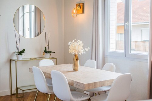 FOCH 14 - Grand appartement confortable et lumineux