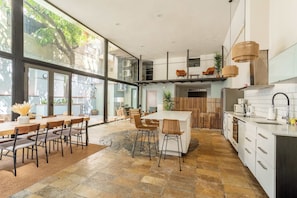 Fridge, microwave, oven, stovetop - 12 guests Private garden Duplex next to LasRamblas (Barcelona)