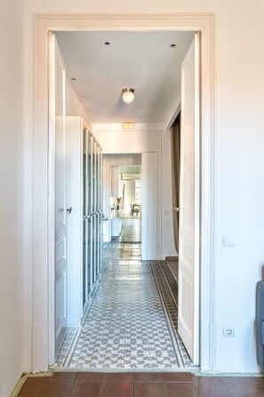 Unclassified image, 5 of 25, button - Gran Vía Historic Catalan 4BD for Families (Barcelona)