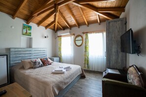 Standard Double Room, Garden View | Individually furnished, soundproofing, free WiFi, bed sheets - Paparuna Butik Hotel (Gökçeada)