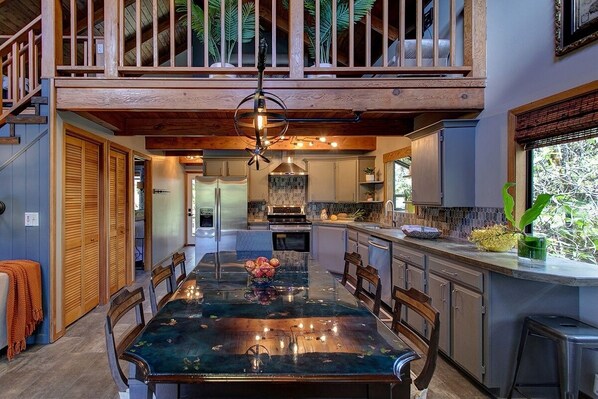 Ferienhaus, 2 Schlafzimmer | Eigene Küche | Kühlschrank, Ofen, Wasserkocher mit Kaffee-/Teezubehör, Toaster